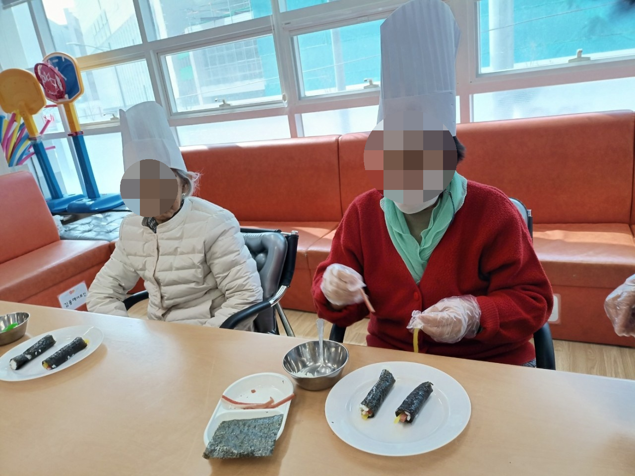 /user/p/peacesilvercare/editor/2304/482e1de94536e7a6861c575cc528d5ad_1680592250_4215.jpg 이미지크게보기