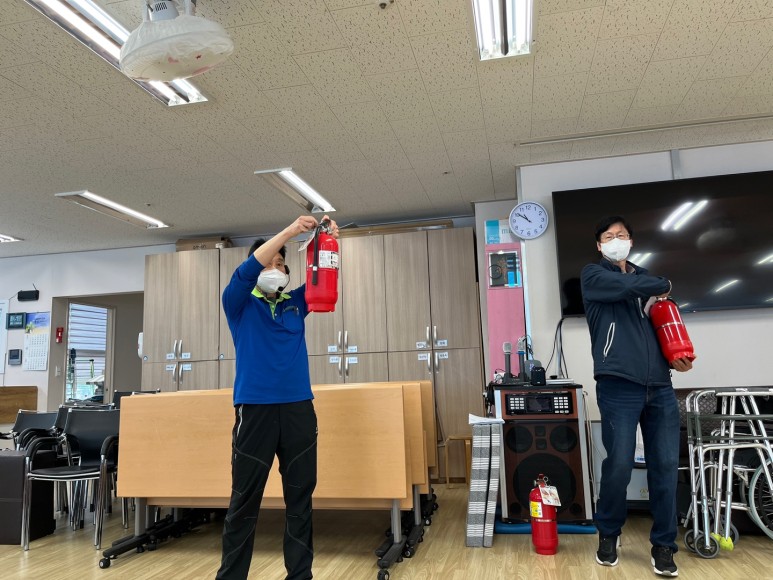 /user/p/peacesilvercare/editor/2311/c06fa236d22d3624b7810959b31aacb5_1698834500_1588.jpg 이미지크게보기