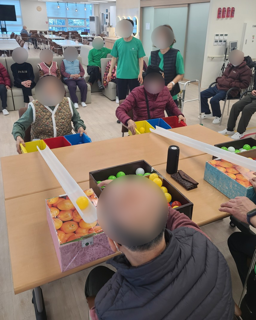 /user/p/peacesilvercare/editor/2512/5ebb57f34e1130000ae94baaf0a60a31_1767070453_0425.jpg 이미지크게보기