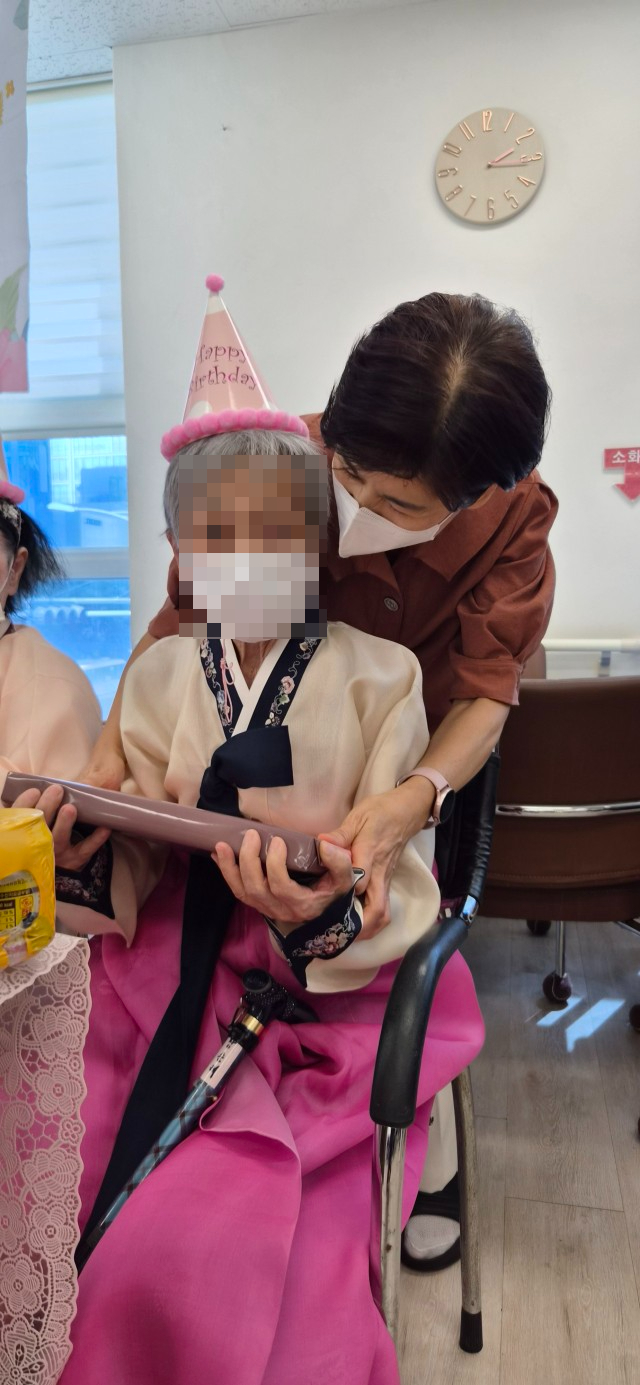/user/p/peacesilvercare/editor/2609/755d1369748e3ec2a6ae082f600d798f_1790056228_3778.jpg 이미지크게보기